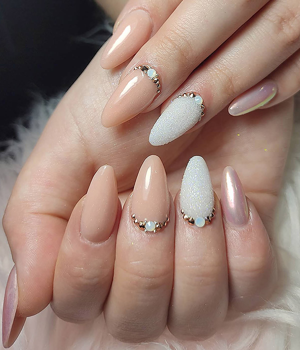 Artificial Nail Services